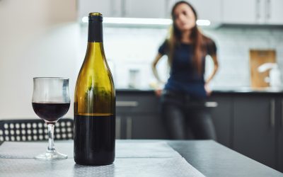Can I Drink in Front of Someone Recovering From Alcohol Abuse?